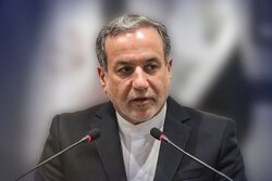 عراقچی: سرکوب جنایتکاران تا زمانی که دست از این کار بردارند ادامه دارد