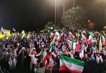Tehraners hold rally against Trump , Israel regime